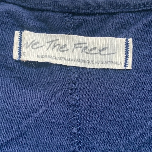 We the Free Nina Cuffed Boxy Navy Blue Short Sleeve Casual Comfy Tee Women Large - Picture 3 of 5